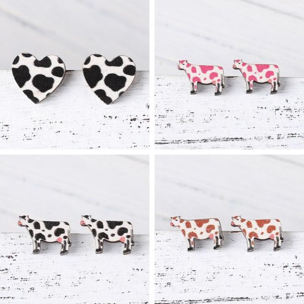 Pendientes de tuerca Vintage con estampado de leopardo rosa y corazón para mujer, aretes de madera de vaca lechera bonita a la moda para niña, regalo de joyería divertido Kawaii