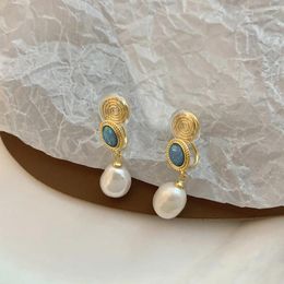 Boucles d'oreilles à clous, Style Vintage, bobine de moustique, Clip d'oreille sans trou, perle d'eau douce naturelle, décoration de tempérament Super féerique