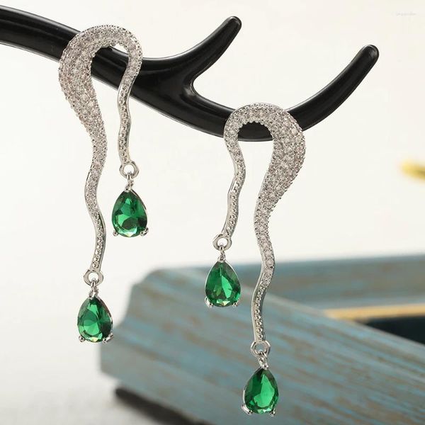 Pendientes de tuerca con curva ondulada para mujer, Circonia cúbica geométrica, colgante largo de cristal para mujer, joyería de banquete de moda de alta gama