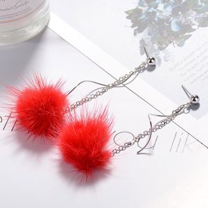 Boucles d'oreilles à clous Fil ondulé Boule en cuir souple Moelleux Long Gland Plaqué argent Peluche Chute de cheveux Bijoux pour femmes