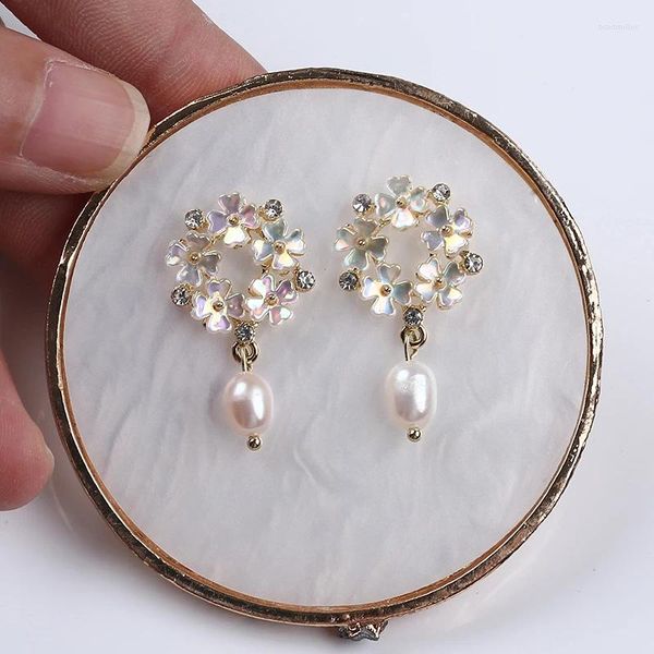 Boucles d'oreilles blanc