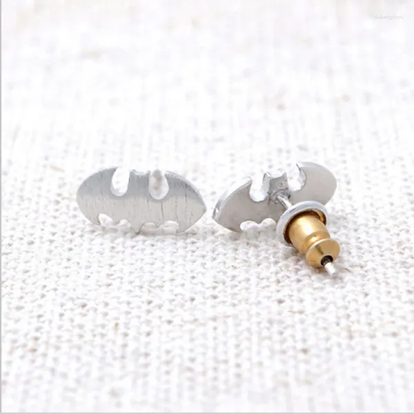 Boucles d'oreilles à clous, 10 paires, mignons petits clous de chauve-souris, 3 couleurs disponibles pour enfants, femmes et filles, bijoux d'été simples à la mode, vente en gros