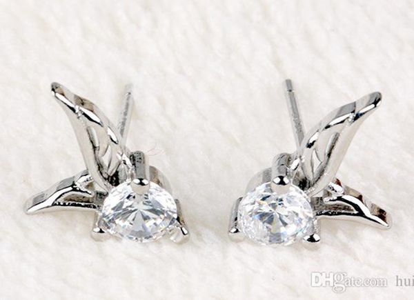 Boucles d'oreilles en gros de mode en argent Sterling Zircon boucles d'oreilles en forme d'aile d'ange