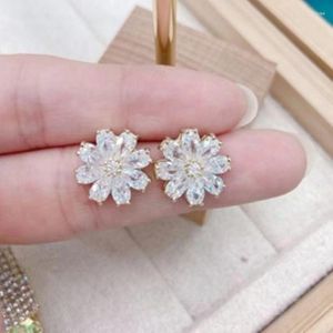 Boucles d'oreilles en argent S925 pour femmes, aiguille, personnalité coréenne, Zircon, petites fleurs, lumière brillante, bijoux de luxe féminins