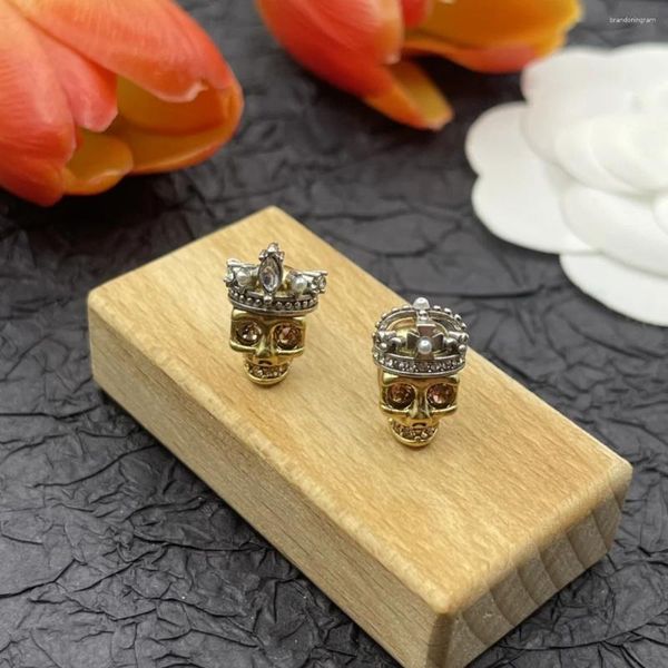 Boucles d'oreilles à tige pour femmes, personnalité de la mode, couronne de Style foncé