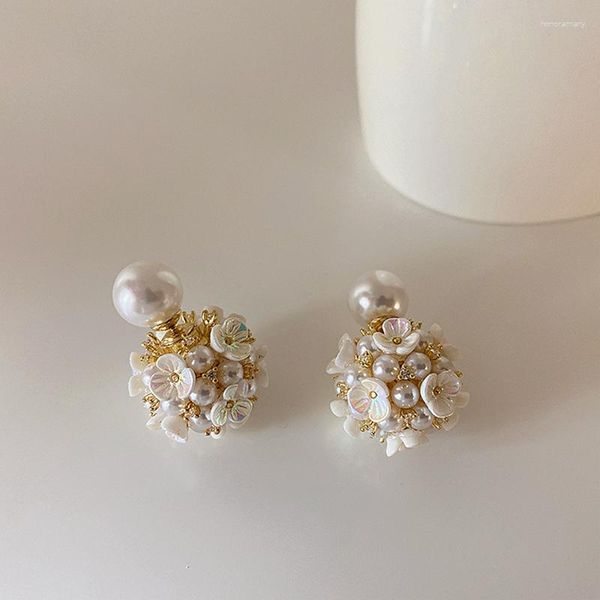 Pendientes WTLTC Retro Multi Mini Shell Flower para mujer Perlas de doble cara Post French White Ball Studs