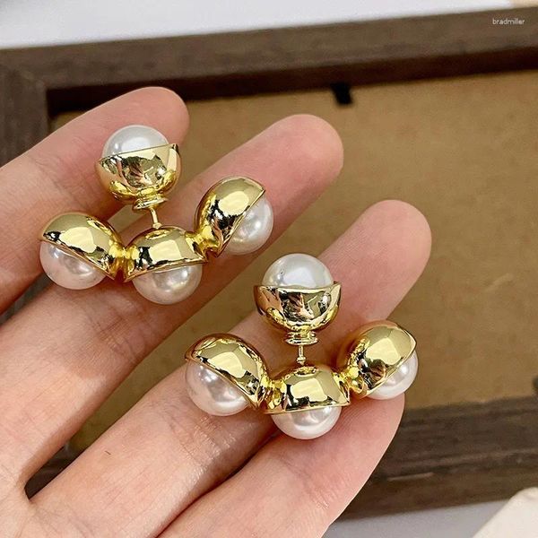 Pendientes de tuerca XIALUOKE francés Vintage Floral perla de doble cara para mujeres luz curvada joyería de lujo regalo de fiesta de viaje