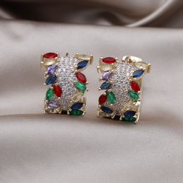 Stud Design europeo e americano Gioielli di moda Lusso Irregolare Anello con zirconi colorati Orecchini Eleganti Accessori per feste da ballo da donna 230714