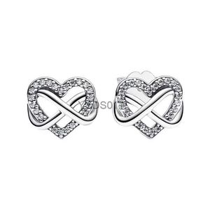 Stud Family Infinity Corazones calados Pendientes para mujer Piercing en la oreja Circonitas transparentes Joyería de plata esterlina 925 Regalo del día de la madre YQ231114