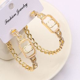 Stud Fashion 18K Gold plaqué des créateurs de marques de luxe Double lettres Clip Clip chaîne géométrique célèbre Femmes 925 Silver Crystal Rinaistone Earge Mariage