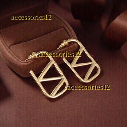 Stud Fashion Designer Boucles d'oreilles Marque Goujons Femmes Gold Hoop Huggie Boucle d'oreille Designers de luxe Bijoux Charme V Hommes Boucles d'oreilles Accessoires de mariage boucles d'oreilles femmes bijoux