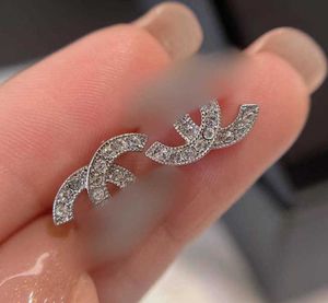 Stud Mode boucles d'oreilles femme luxe designer boucle d'oreille multi couleurs c lettre bijoux femmes 18 carats diamant cadeaux de mariage T2302031