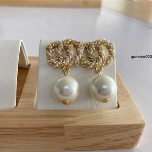 Stud Golden Small Pearl Boucles d'oreilles Pearl Diamond Gold Boucles d'oreilles Designer pour femme Marque de mode Boucles d'oreilles de mariage en argent avec Never Fade