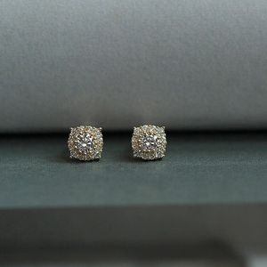 Stud GOLDtutu Prachtig Blok Puur 9k Goud Micro Ingelegd met Zirkonium Diamant Mini Court Style Japanse en Koreaanse Oorbellen 230804