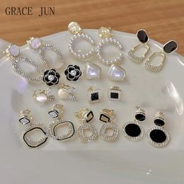 Grace Jun Fashion Fashion Gold Color Flower Clip de Flor Geométrica en Pearring S Linda Pearl Punf No Hole 231025