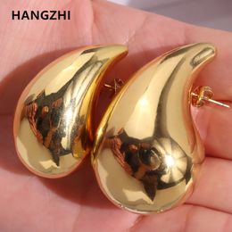 Stud HangZhi énorme taille 5CM boucle d'oreille goutte d'eau pour les femmes en laiton Chunky creux lisse exagéré épais grand bijoux conception 230927