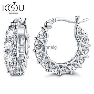 Stud IOGOU D Moissanite Huggie Hoop Boucles d'oreilles pour femmes 2023 Tendance Argent 925 Bijoux fins 4.0mm Full Moissanite Diamond Boucles d'oreilles YQ240110