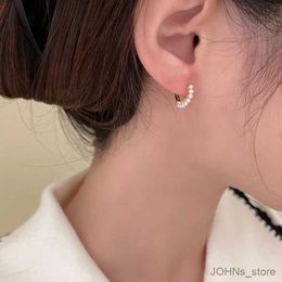 Stud Corea Elegante Linda imitación Pearl Hoop Pendiendo para mujeres Classic Small Round Huggie Pearl Stud Earring Wedding Kpop Jewlery