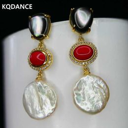 Stud KQDance Trend Multicolor Black Moeder van Pearl Red Agaat Wit Natuurlijk Barokke zoetwaterparel Lange oorbellen Q240517
