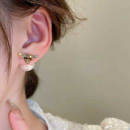 Stud Light Luxe élégant double face cristal abeilles Imitation perles boucles d'oreilles pour les femmes mode doux métal bijoux cadeaux de fête YQ231128