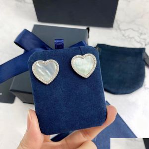 Stud Luxury A Brand Love Heart Designer Boucles d'oreilles Femmes Filles Belle Charme Perle Coeurs élégants Diamant Arcterxy Aretes Brincos Oreille Dhcg2