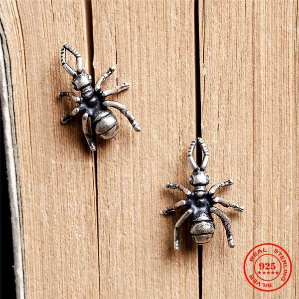 Stud Mkendn Retro 3d Mens Ant Boucles d'oreilles Sterling Silver 925 Hexagonal Insect Bijoux Anti Allergy Jewelry Q240507