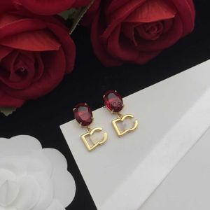 Stud MONOGRAM Ladies Designer Boucles d'oreilles Studs G D pendentifs en cristal Ear Clip Designer Bijoux 240306