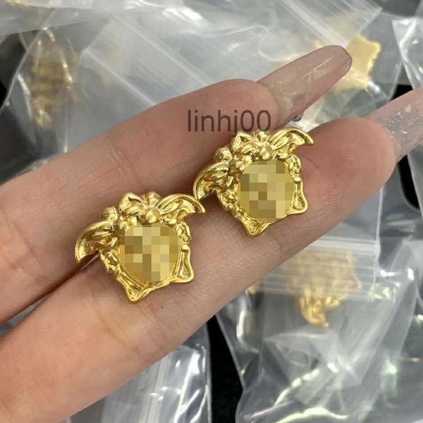 Stud Nueva Moda Pendientes Grecia Meandro Patrón Medusa Retrato Escultura Colgante Mujeres Hombres Pendiente Latón Chapado En Oro 18k Señoras Clipons Diseñador j J23