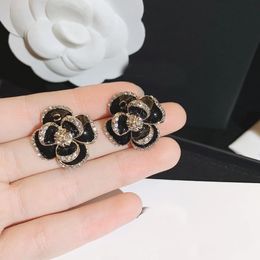Étalon Nouvel accessoires de créateurs originaux boucles d'oreilles à fleurs de flor