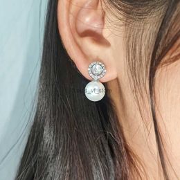 Stud nouveau rond élégant Dangle strass boucles d'oreilles pour femmes de luxe bijoux de mode Oorbellen cintres E2145 H240125