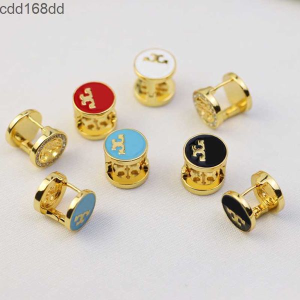 Stud Nuevo estilo Pendientes Stud Ear Loop Drop Marca Diseñador de letras 18K Pendiente chapado en oro Material de cobre de gama alta Anillo de oreja Moda Mujer Color caramelo Fiesta de bodas Jewe