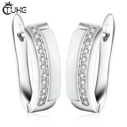 Stud One Row AAA CZ Element oorbellen voor vrouwen u Vorm gezonde keramische sieraden groothandel 221119