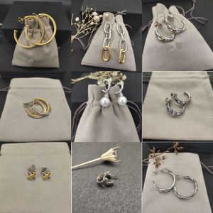 Stud Pearl -oorbellen Hoops Groothandel Crystal Rhinestone Geometrische mode Wedding Sieraden Dange oorrangontwerper voor vrouwen