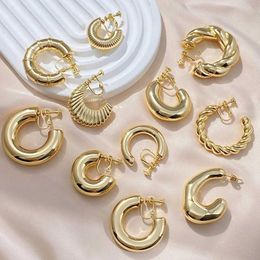 Boucles d'oreilles pour les femmes à clips circulaire surdimensionné rétro avec épaisseur de tube en forme de C et aucune tendance de bijoux de perforations 2023 Q240517