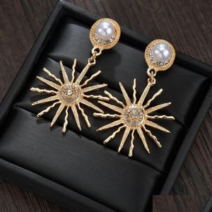 Stud Selling Dames 18K Gold Star Coral Charms Earring Hoogwaardige Pearl Rhinestone Luxe sieraden geschenken Drop levering oorbellen Dhjrh