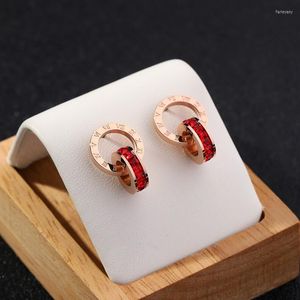 Stud Shiny Red Cubic Zirconia Números romanos Pendientes de doble círculo Titanio Acero Oro rosa Compromiso Boda PendientesStud Farl22