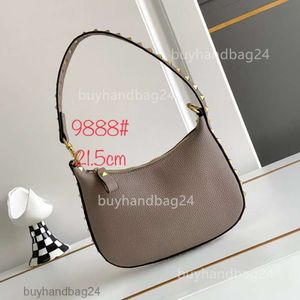 Étalon épaule d'été Nouveau aisselle 2024 Litchi Designer Hobo Vlogoo Bag V-Button Valens Crossbody Handbag Vslings Zipper Event Pattern Sacs 8mac