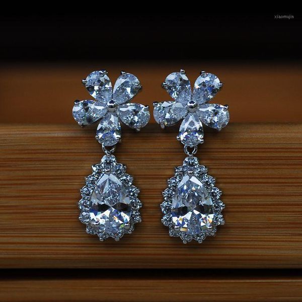 Boucles d'oreilles en cristal de petites fleurs fraîches, long paragraphe, bijoux d'oreille de mariée Super Flash simples