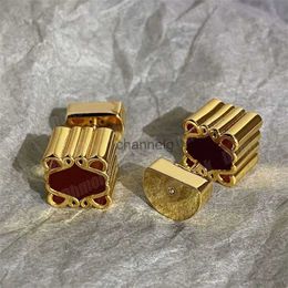 Boucles d'oreilles solides Designer Femmes Golden Dangle Ear Studs Stéréoscopique Bloc Boucle d'oreille Mens Anagram Stud Bijoux 240306