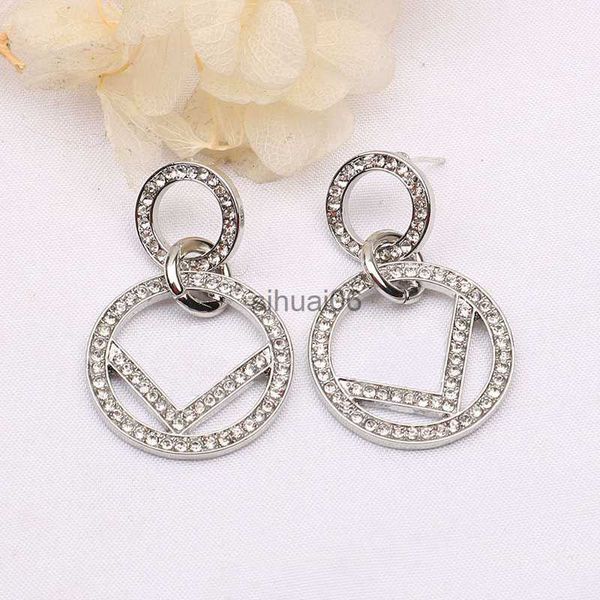 Stud Stud Designer boucle d'oreille en gros lettre Stud boucle d'oreille boucles d'oreilles en argent cristal de luxe femmes strass oreille goujons bijoux classique 240306