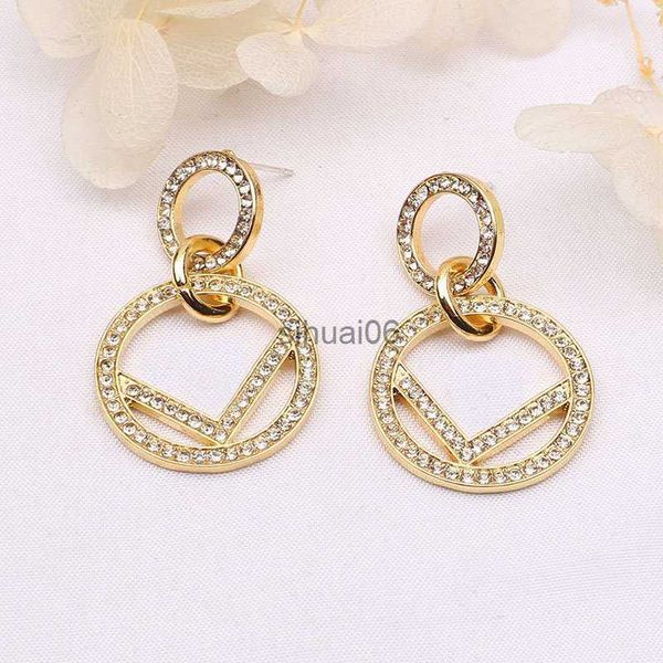 Stud Stud Designer boucle d'oreille en gros lettre Stud boucle d'oreille boucles d'oreilles en argent cristal de luxe femmes strass oreille goujons bijoux fête de mariage 2024 nouveau 240306