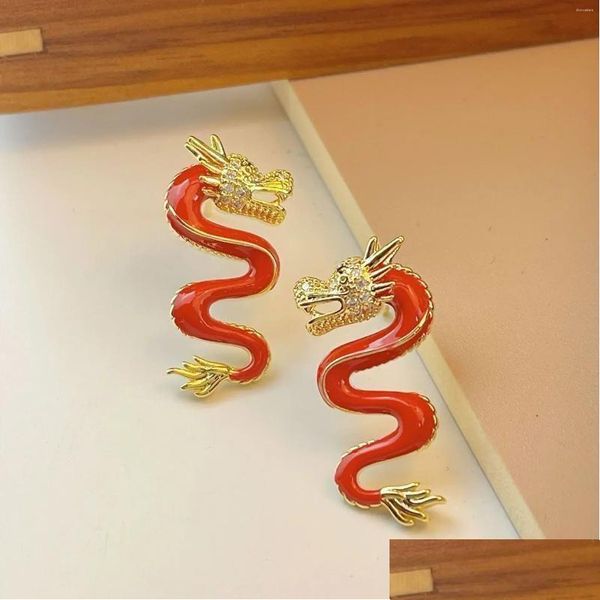 Boucles d'oreilles Stud Style chinois rétro signe du zodiaque rouge tempérament de dragon lumière luxe haut de gamme sens peinture personnalisée huile femme Dhfqy