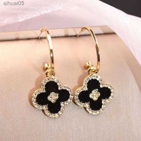 Stud Stud Leaf Clover Designers Boucles d'oreilles Designer Lettre Oreille Stud Perle Géométrique Boucle D'oreille De Mariage Jewerlry TeacherDay 240306