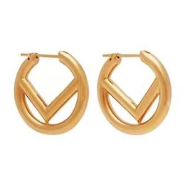 Stud Stud Womens Premium Gold Earring Designer Stud Earring Design Boucles d'oreilles Bijoux de mode Boucles d'oreilles Designer pour femmes Boucles d'oreilles Bijoux FM46