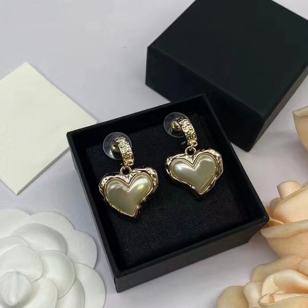 Stud Sweet Heart Stud Boucles d'oreilles Délicate Couleur Or Mignon Mini Goujons D'oreille À La Mode Ongles D'oreille Pour Femmes Filles Bijoux De Mariage Cadeau Boucles D'oreilles Designer Haute Qualité3333