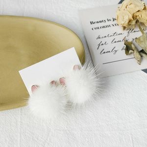 Stud Trend Winter Cat Ear Mink Hair Bur Ball Pluche oorbellen voor vrouwen sieraden emaille meisje kerstcadeaus zilver needlestud