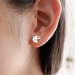 Stud UVW144 2pc Trendy 316L minimalistische cartoon gezicht oorknopjes Boho oorpin piercing oorbellen voor vrouwen Pendientes Brincos YQ231128