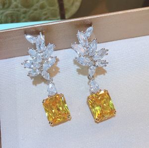 Stud Womens bijoux en argent de luxe boucles d'oreilles en zircon jaune vif pendentif simple et élégant 230719