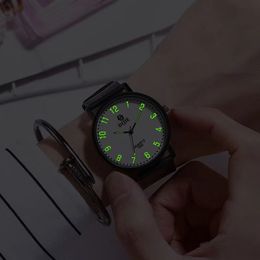 Estudiante de vigilancia de la marca para mujeres de 28 mm Diseñador Matriz para mujeres Día de San Valentín Día de Navidad Día de la Madre Reloj Correa de reloj de acero inoxidable