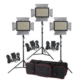 Kit de iluminación de estudio 3 piezas Yongnuo YN900 3200-5500K CRI 95+ 900 Luz de video LED + Adaptador de corriente + Control remoto + Soporte de 2 m + Brazo de pluma + Bolsa